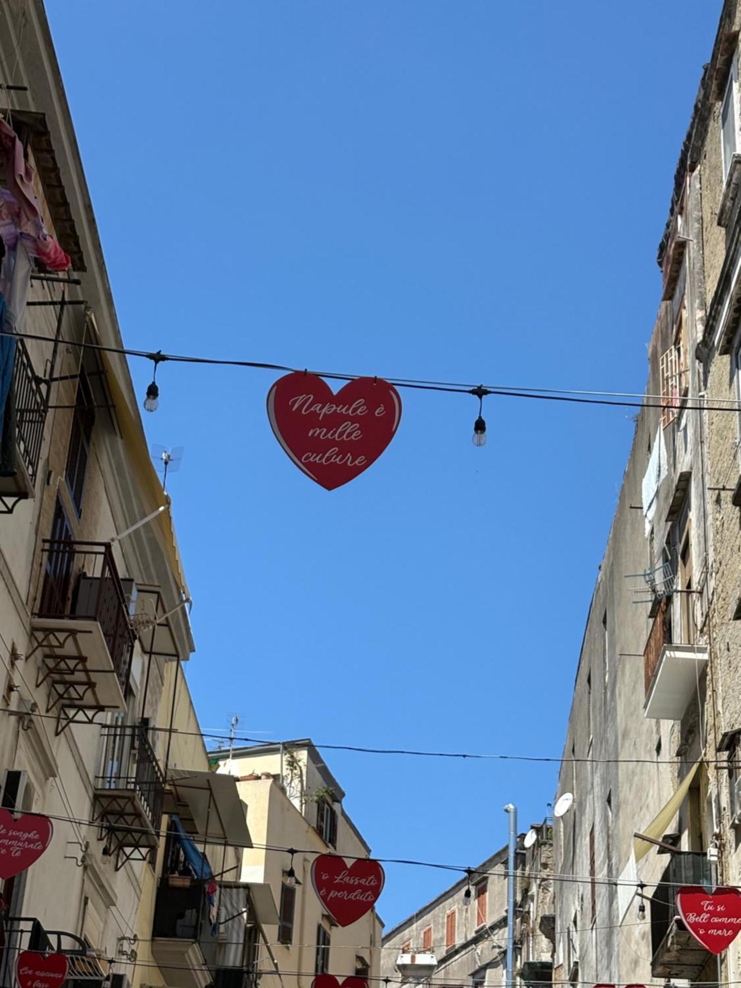 Guest House “Nonna Rossa” Napoli Eksteriør bilde