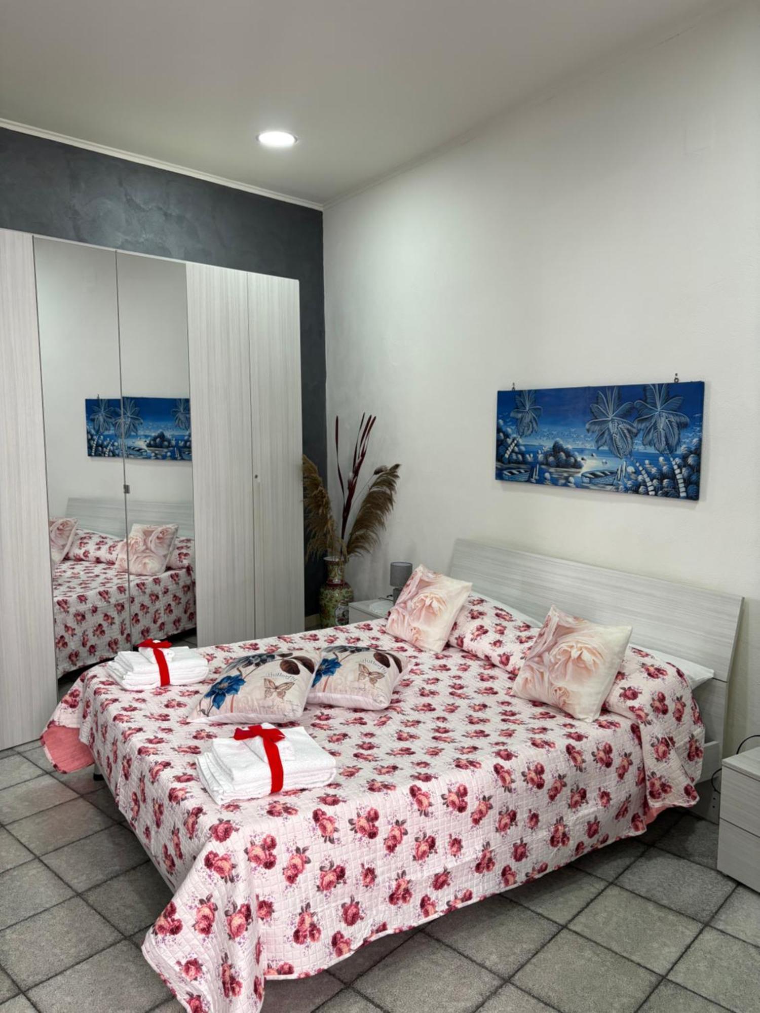 Guest House “Nonna Rossa” Napoli Eksteriør bilde